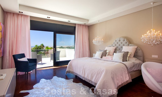 Impresionante villa de lujo contemporáneo con apartamento de invitados en venta en el Valle del Golf de Nueva Andalucía, Marbella 22594 