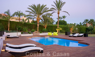 Impresionante villa de lujo contemporáneo con apartamento de invitados en venta en el Valle del Golf de Nueva Andalucía, Marbella 22602 