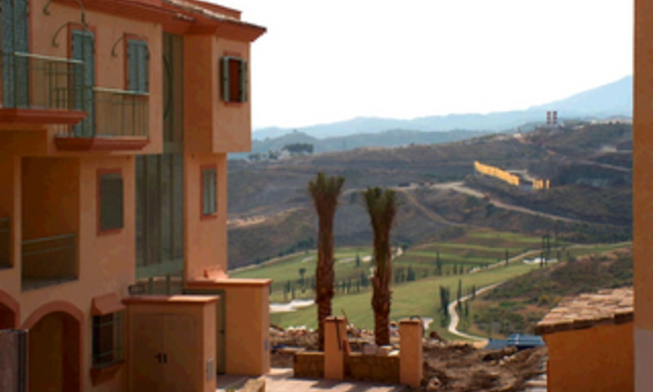 Apartamento en campo de golf en el Four Seasons, Benahavis, Marbella, Estepona 2