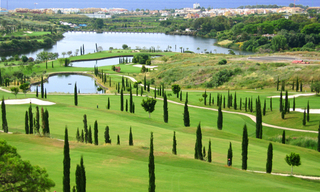 Apartamento en campo de golf en el Four Seasons, Benahavis, Marbella, Estepona 12