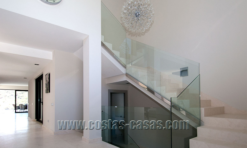 En venta: Villa moderna de lujo en Benahavís - Marbella 29701