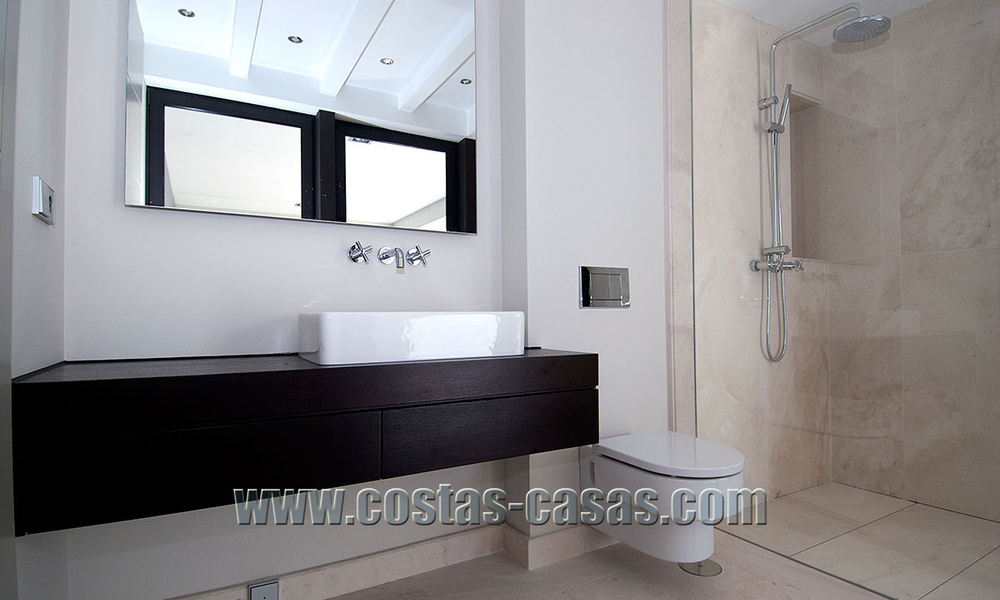 En venta: Villa moderna de lujo en Benahavís - Marbella 29715