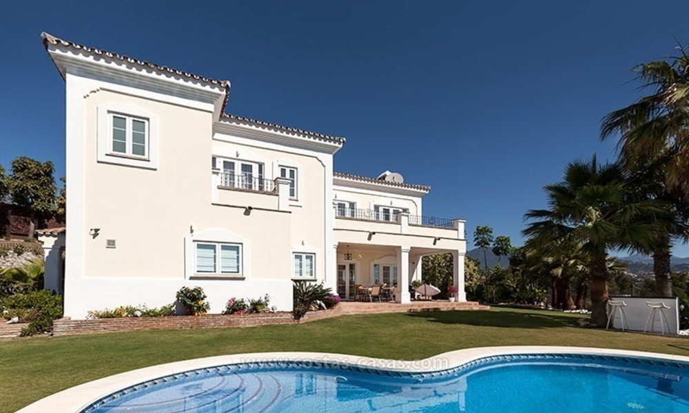 En venta: Villa de lujo en primera línea de golf en Marbella 2150
