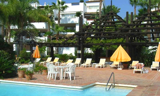Exclusivos apartamentos en venta en primera línea de playa en Puente Romano, Milla de Oro, Marbella 7