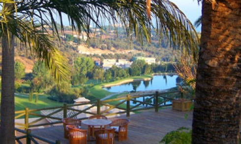 villa en venta en venta en urbanizacion privada, Marbella este 