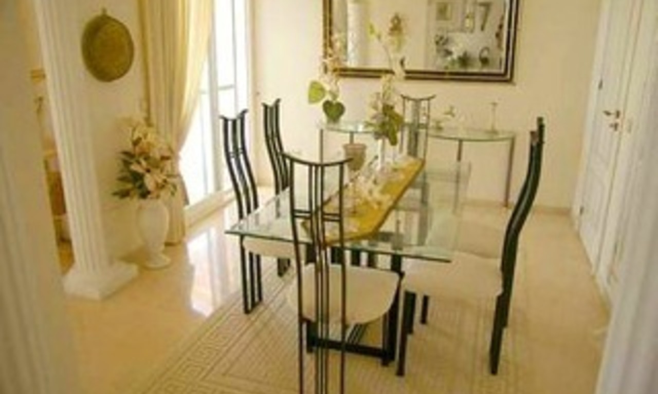 Atico apartamento en venta, complejo a pie de playa, Nueva Milla de Oro, Marbella - Estepona 4