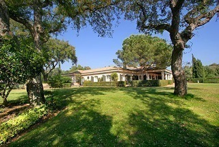 Villa mansión en venta en primera línea del Golf Valderrama, Sotogrande