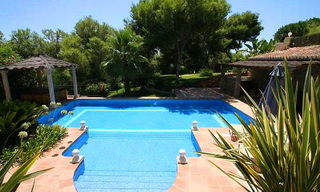 Villa en venta en Hacienda Las Chapas, Marbella 2