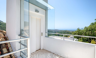 En Venta: Villa en el Country Club en Marbella - Benahavis con vistas al mar 25950 