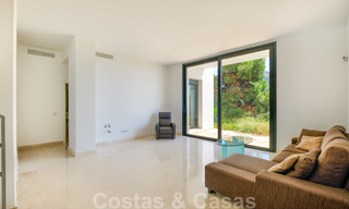 En Venta: Villa en el Country Club en Marbella - Benahavis con vistas al mar 25967 