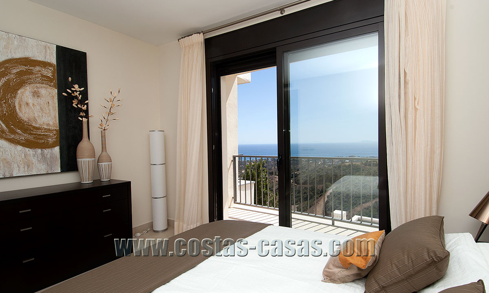 En venta: Apartamento de lujo en Marbella con vistas al mar espectacular 27378