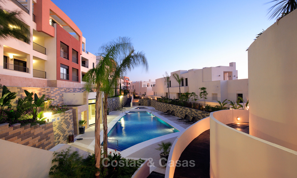 En venta: Apartamento de lujo en Marbella con vistas al mar espectacular 27404