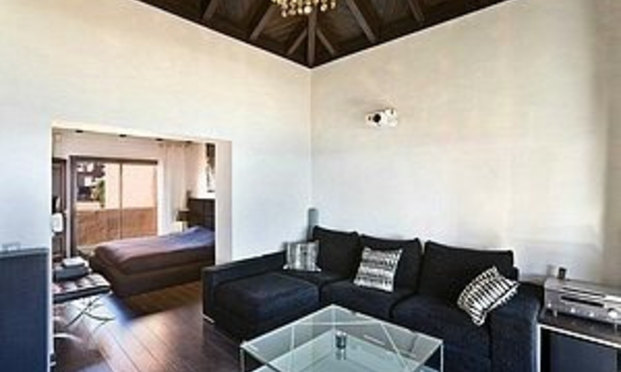 Apartamento ático en primera línea de playa en venta, Nueva Milla de Oro, Marbella – Benahavis 7
