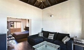 Apartamento ático en primera línea de playa en venta, Nueva Milla de Oro, Marbella – Benahavis 7