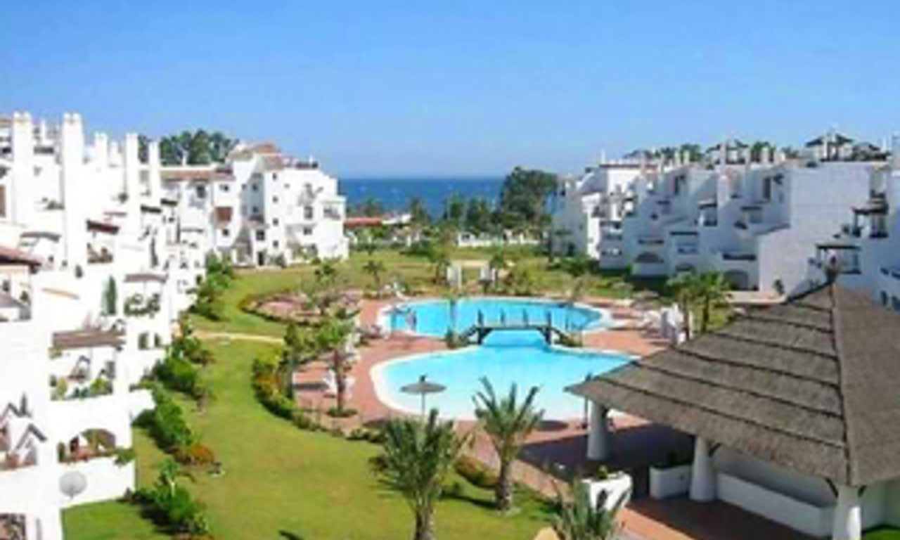 Apartamento en venta en primera línea de playa – complejo en primera línea de playa con paseo, San Pedro – Marbella 6