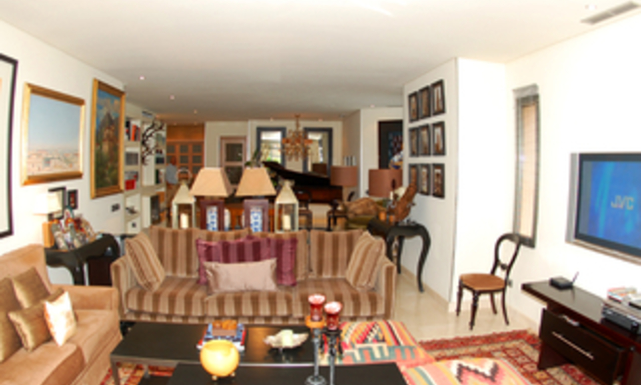 Apartamento de lujo en venta en Mansion Club, La Milla de Oro, Marbella. 5