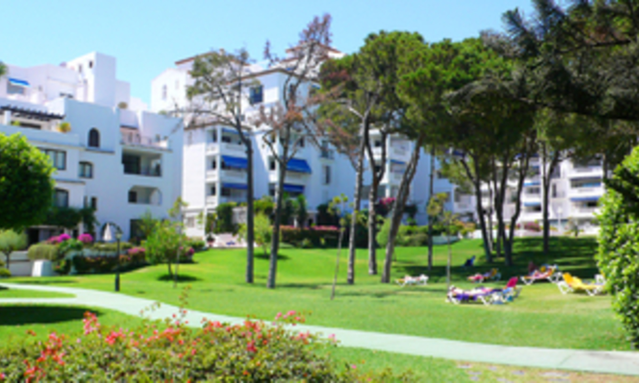 Apartamento doble en venta en Playas del Duque – Cerca de la playa Puerto de Puerto Banús – Marbella 16