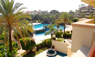 Apartamento de lujo cerca de la playa en venta a Puerto Banús – Marbella. 3