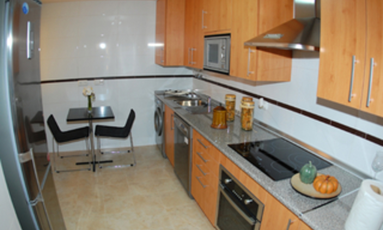 Apartamentos y ático en venta en primera línea de playa, Estepona, Costa del Sol. 20