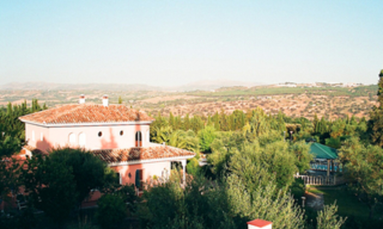 Villa / Cortijo en venta cerca de Ronda Costa del Sol, Andalucía 23