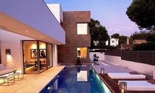 Nueva villa de estilo contemporáneo en venta en la Milla de Oro en Marbella 2