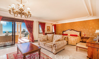 Villa de lujo en estilo clásico con vistas al mar en venta en Sierra Blanca, Marbella 22196 