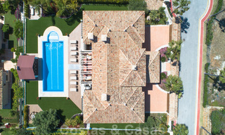 Villa de lujo en estilo clásico con vistas al mar en venta en Sierra Blanca, Marbella 22211 