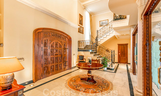 Villa de lujo en estilo clásico con vistas al mar en venta en Sierra Blanca, Marbella 22224 