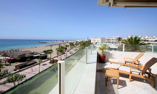 Ático de lujo en venta en primera línea de playa en Puerto Banús – Marbella 4
