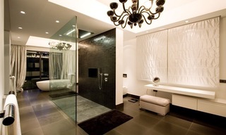 Marbella villa moderna en venta en Los Monteros cerca de la Playa en Marbella Este 23