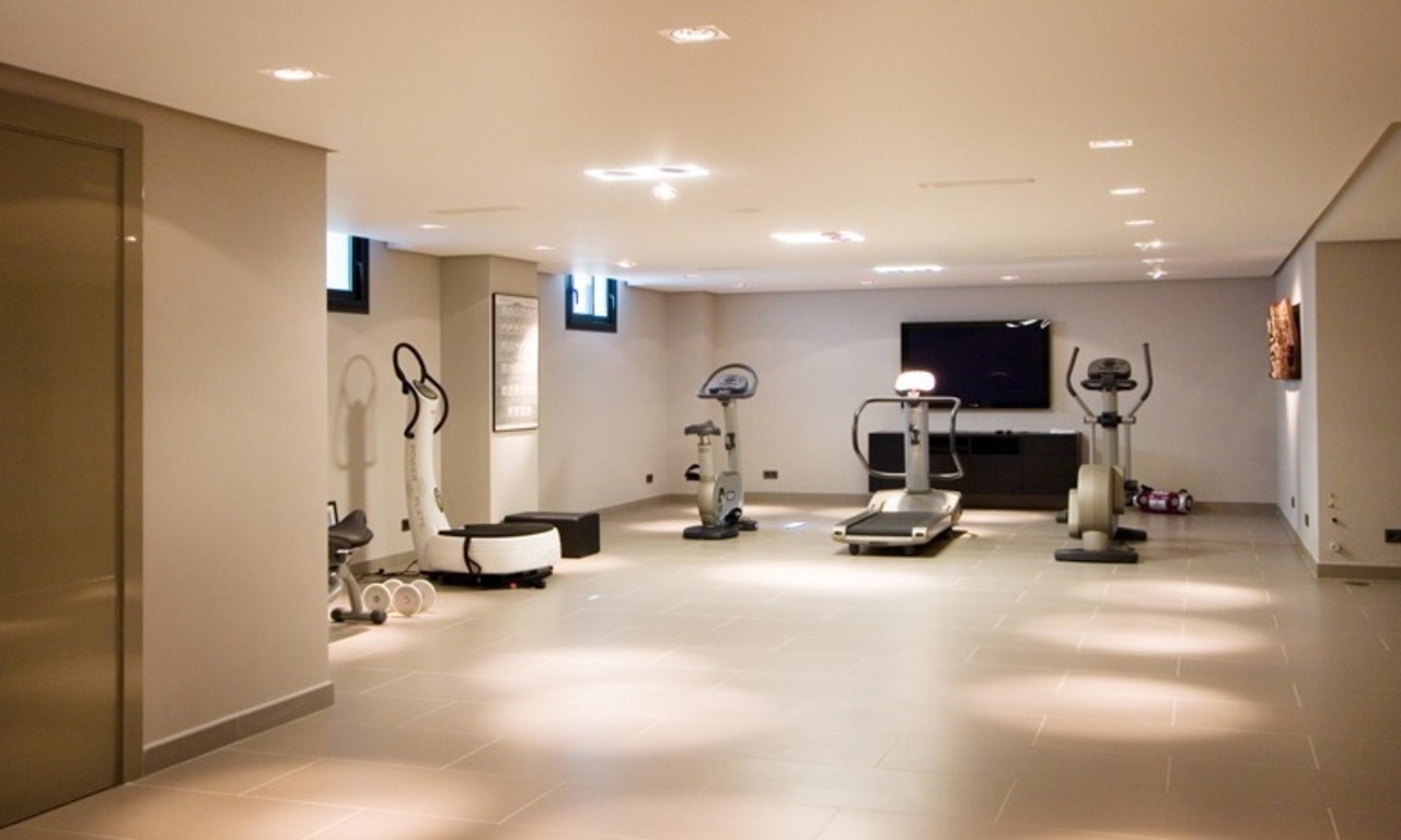 Marbella villa moderna en venta en Los Monteros cerca de la Playa en Marbella Este 27