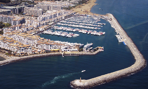 Local comercial en alquiler en Puerto Banús 