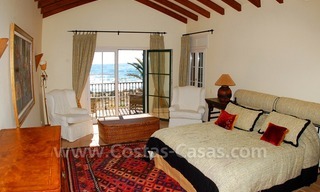 En venta: Villa en primera línea en Bahía de Marbella – Los Monteros 12