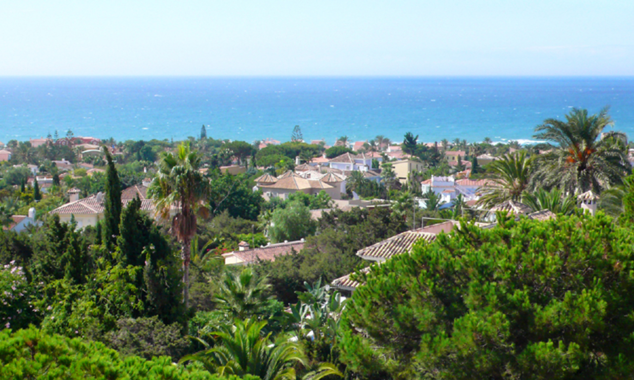 Apartamento del lado de la playa en venta, Marbella Este 1