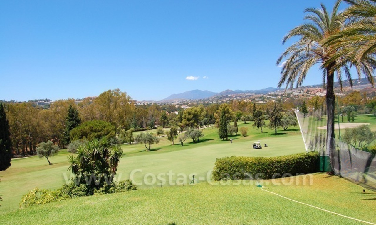 Ocasión en primera línea de Golf, adosado en venta en Nueva Andalucía, Marbella 3
