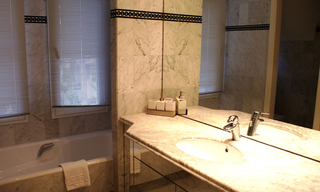 Atico apartamento en venta en Marina Puente Romano - Marbella 12