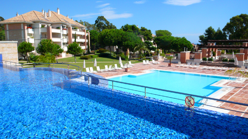 Apartamentos exclusivos en venta, Milla de Oro, entre Marbella y Puerto Banús.