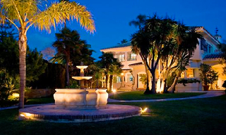Villa en venta, Primera linea de la playa, Los Monteros Playa, Marbella 19