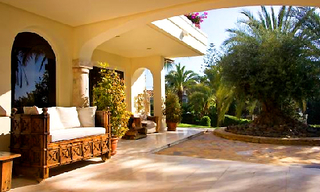 Villa en venta, Primera linea de la playa, Los Monteros Playa, Marbella 5