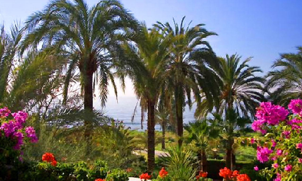 Villa en venta, Primera linea de la playa, Los Monteros Playa, Marbella 7