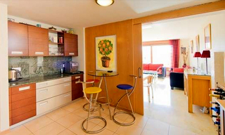 Apartamentos y áticos de lujo en venta, Marbella este con vistas al mar 12