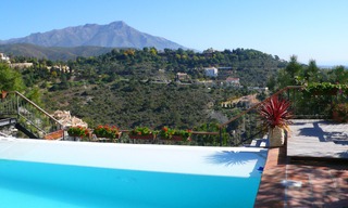 Villa en venta en el Madroñal entre Marbella y Benahavis 1