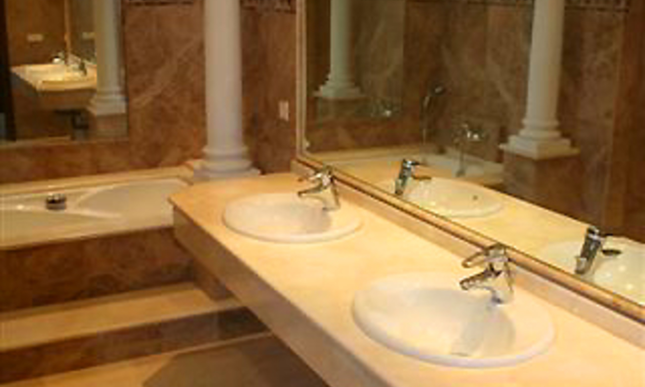 Se vende villa recientemente construida en la zona de Marbella Benahavis 15