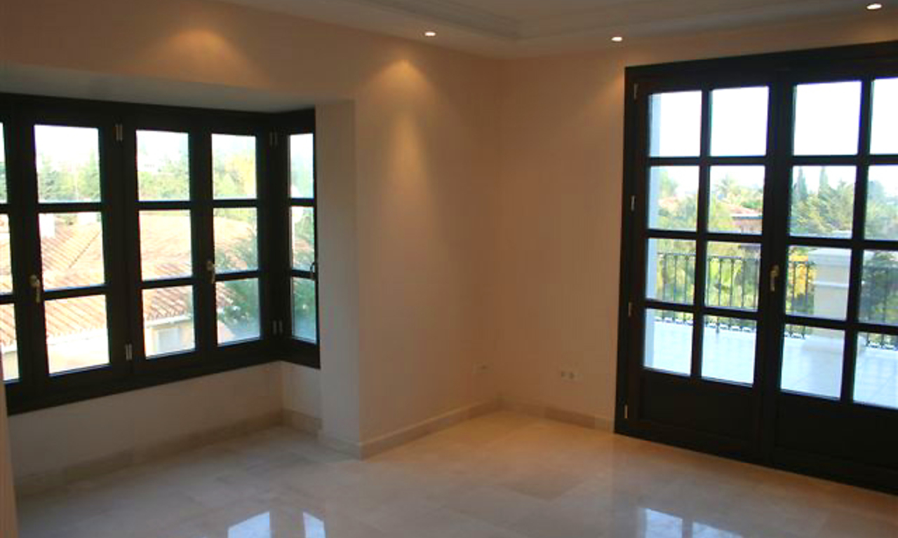 Se vende villa recientemente construida en la zona de Marbella Benahavis 11