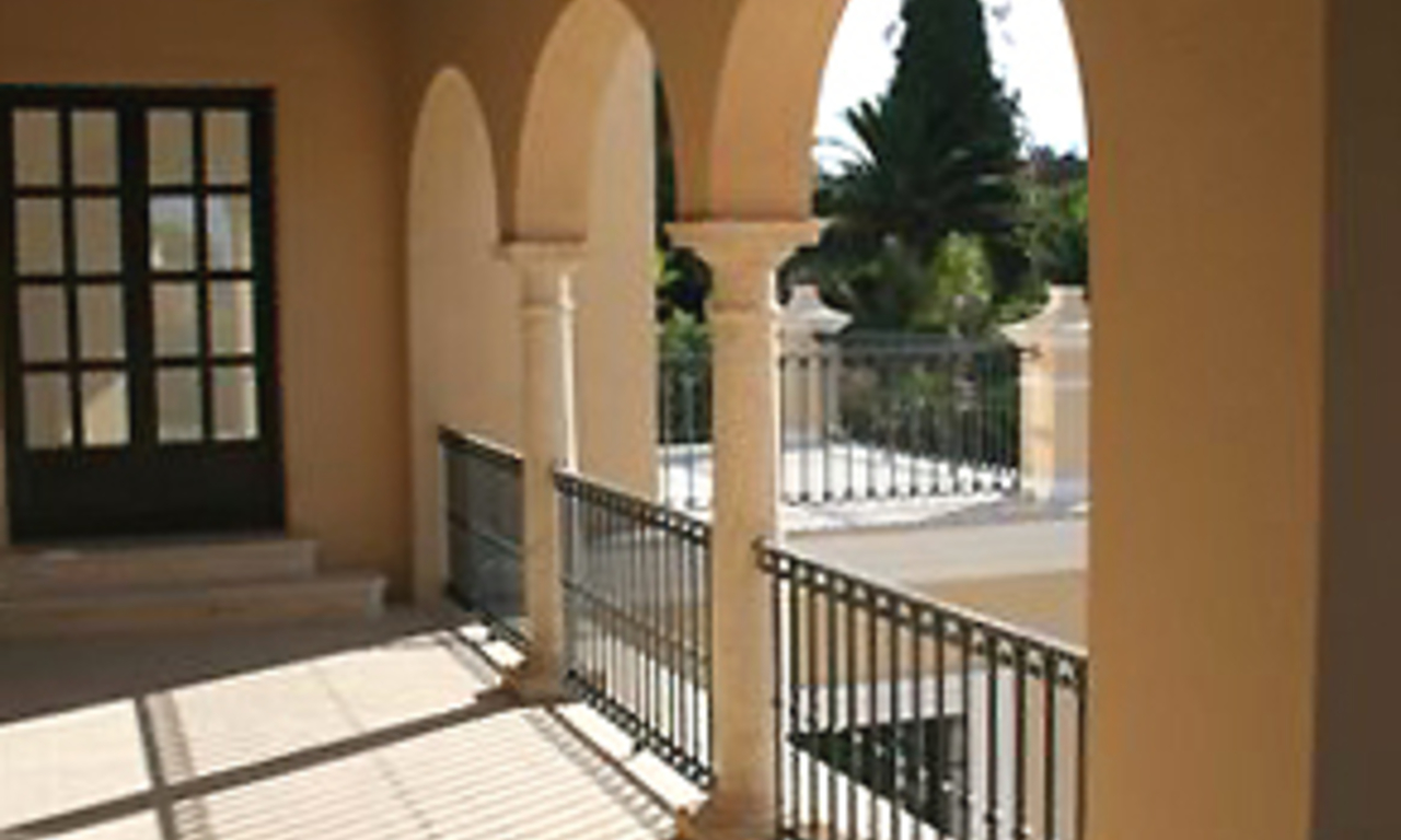 Se vende villa recientemente construida en la zona de Marbella Benahavis 18