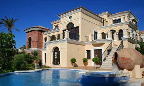 Se vende villa recientemente construida en la zona de Marbella Benahavis 