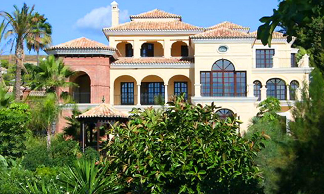 Se vende villa recientemente construida en la zona de Marbella Benahavis 1