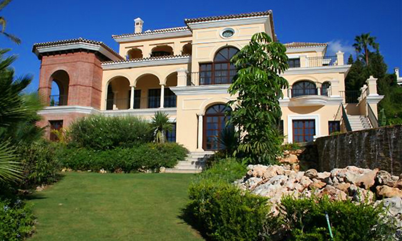Se vende villa recientemente construida en la zona de Marbella Benahavis 2