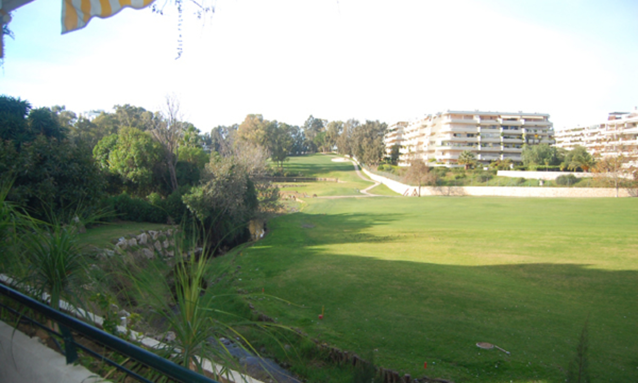 Apartamento en venta en primera línea de golf, Marbella – Benahavis 1