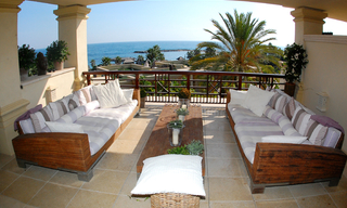 Apartamento de lujo cerca de la playa en venta a Puerto Banús – Marbella. 0